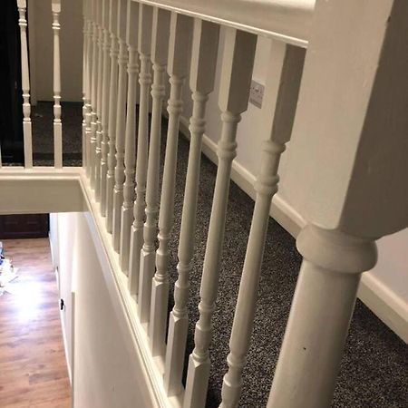 Lovely 4-Bed House In Anfield All En-Suite Λίβερπουλ Εξωτερικό φωτογραφία