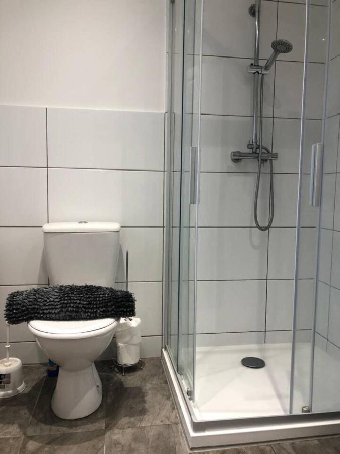 Lovely 4-Bed House In Anfield All En-Suite Λίβερπουλ Εξωτερικό φωτογραφία