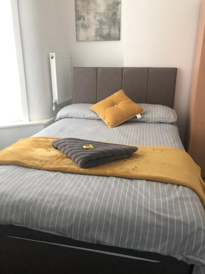 Lovely 4-Bed House In Anfield All En-Suite Λίβερπουλ Εξωτερικό φωτογραφία
